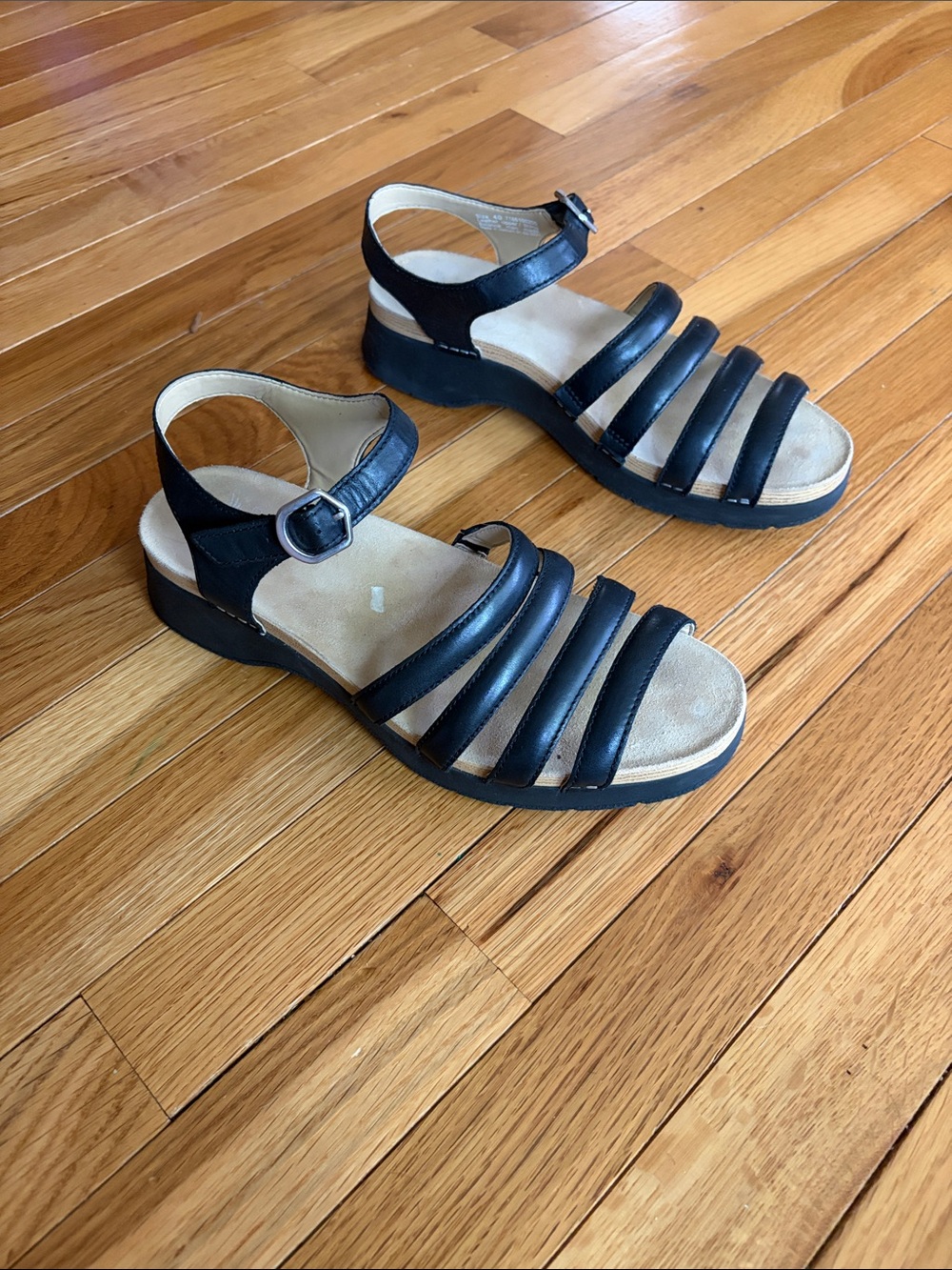 Dansko Roxie Black Multi-Strap Ankle Buckle Sandals size 40/10